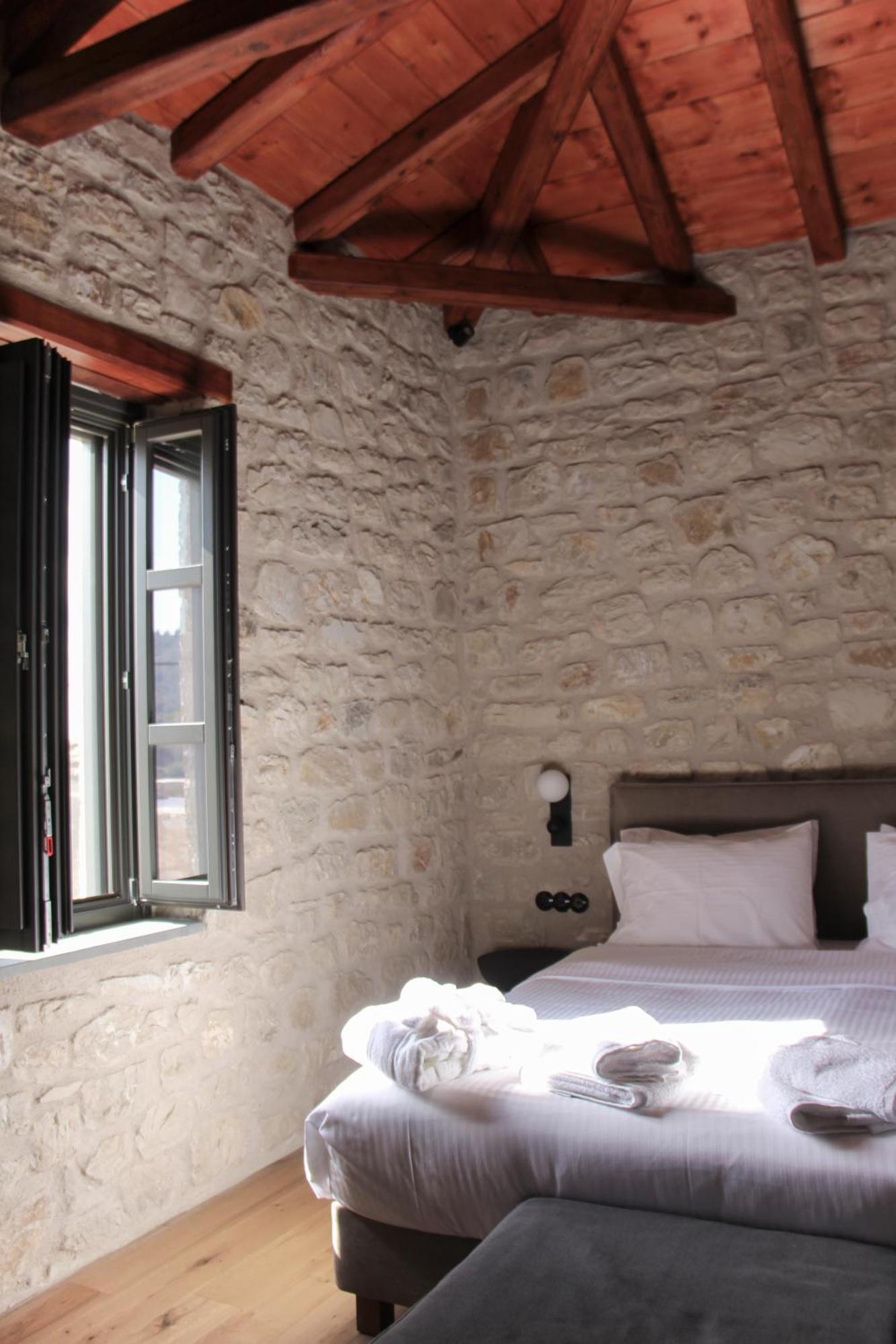 Lithero Suites Stemnitsa Exterior photo